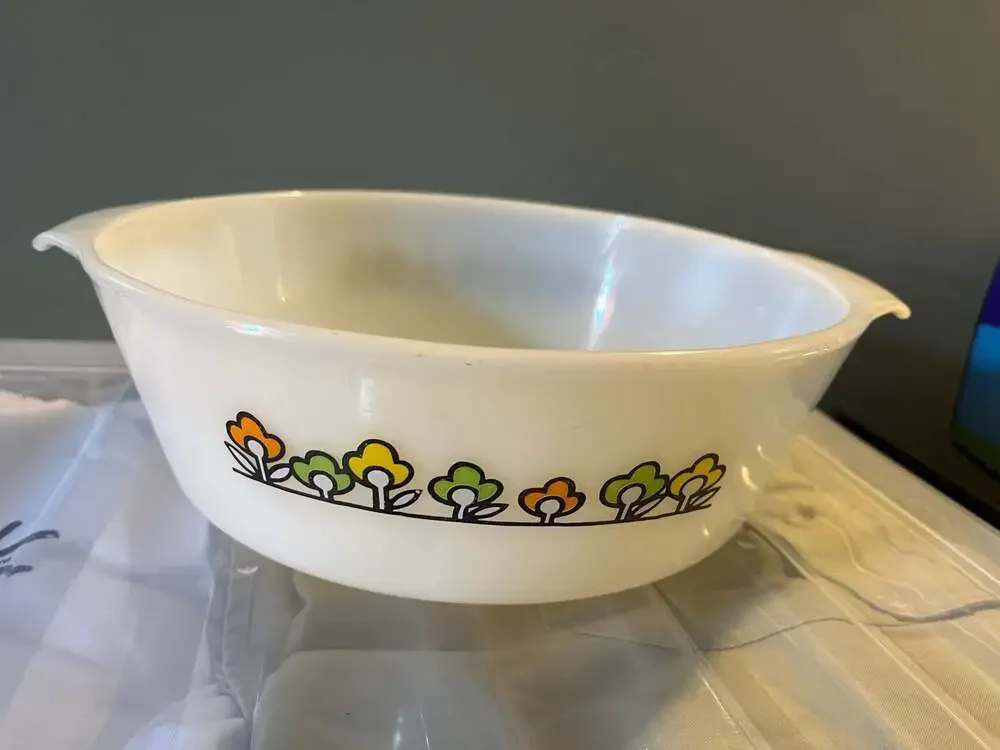 Vintage Anchor Hocking Fire-King Summerfield Floral Casserole Dish - Picture 1 of 4